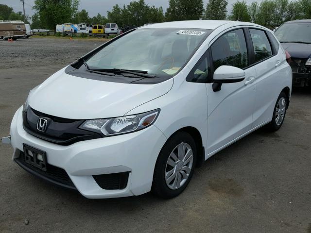 3HGGK5H51FM724910 - 2015 HONDA FIT LX WHITE photo 2