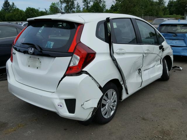 3HGGK5H51FM724910 - 2015 HONDA FIT LX WHITE photo 4