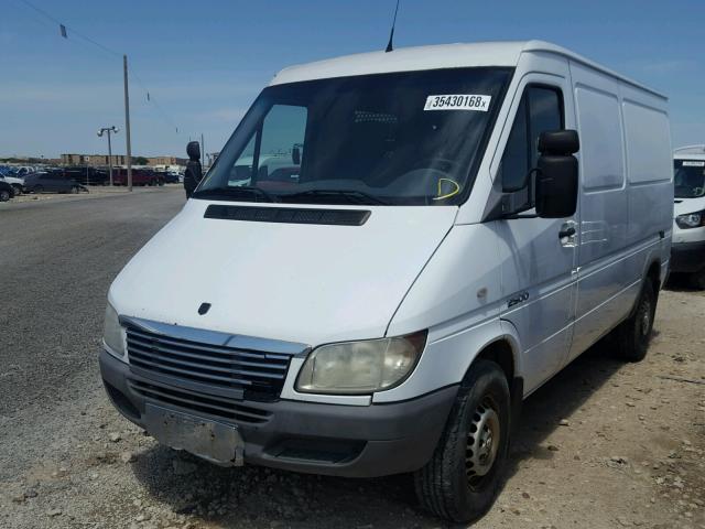 WD0PD644665944424 - 2006 DODGE SPRINTER 2 WHITE photo 2