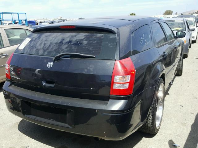 2D4FV47T06H207532 - 2006 DODGE MAGNUM SE BLACK photo 4