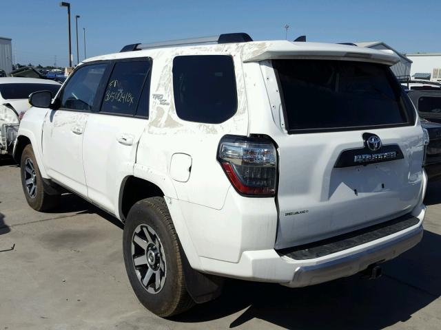 JTEBU5JR2H5478793 - 2017 TOYOTA 4RUNNER SR 白色 照片 3