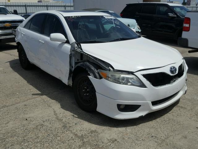 4T1BF3EK4AU548852 - 2010 TOYOTA CAMRY BASE WHITE photo 1