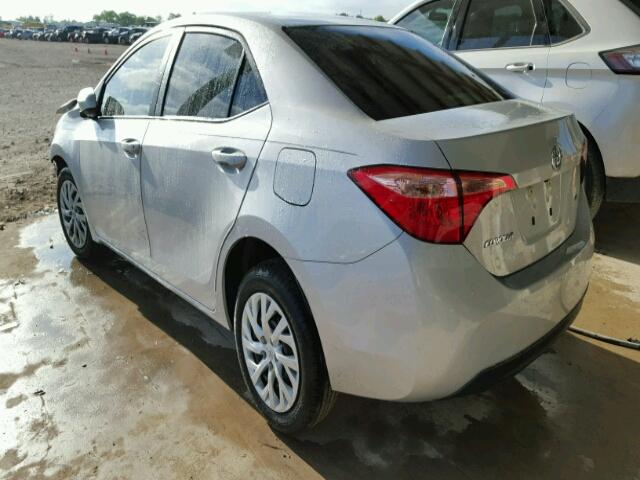 5YFBURHE0HP621807 - 2017 TOYOTA COROLLA L SILVER photo 3