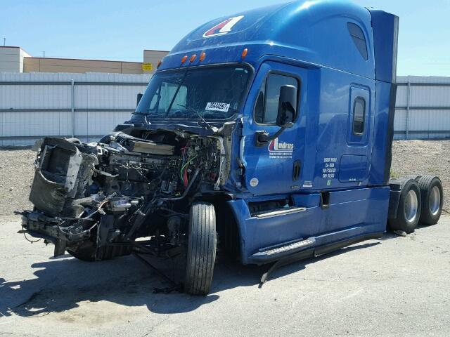 3AKJGLD55FSGG6720 - 2015 FREIGHTLINER CASCADIA 1 BLUE photo 2