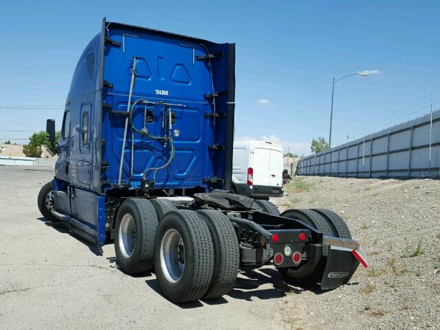 3AKJGLD55FSGG6720 - 2015 FREIGHTLINER CASCADIA 1 BLUE photo 3