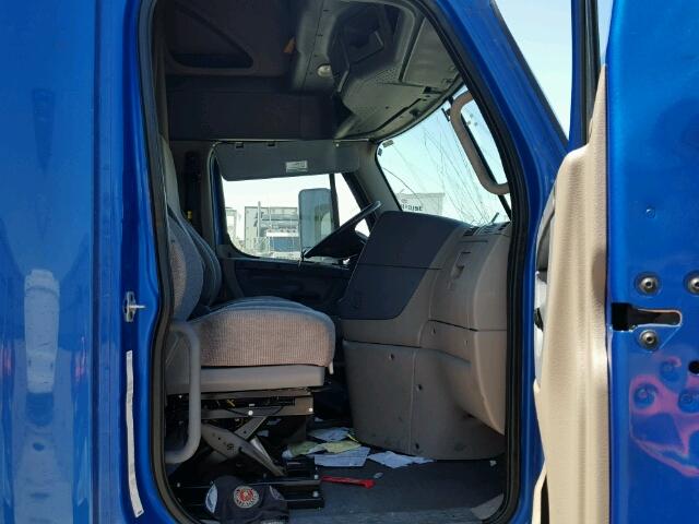 3AKJGLD55FSGG6720 - 2015 FREIGHTLINER CASCADIA 1 BLUE photo 5