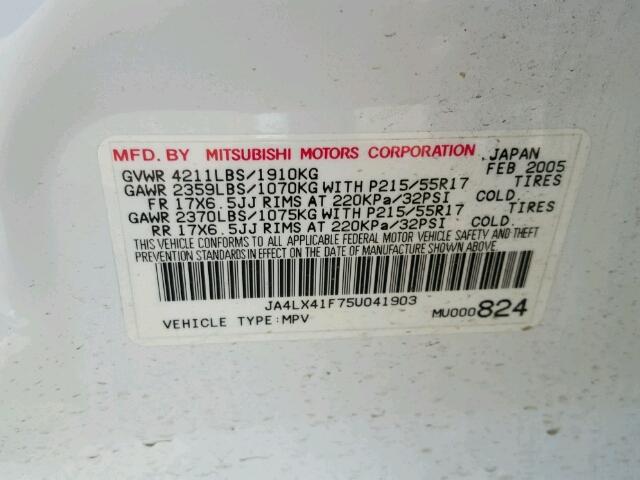 JA4LX41F75U041903 - 2005 MITSUBISHI OUTLANDER WHITE photo 10