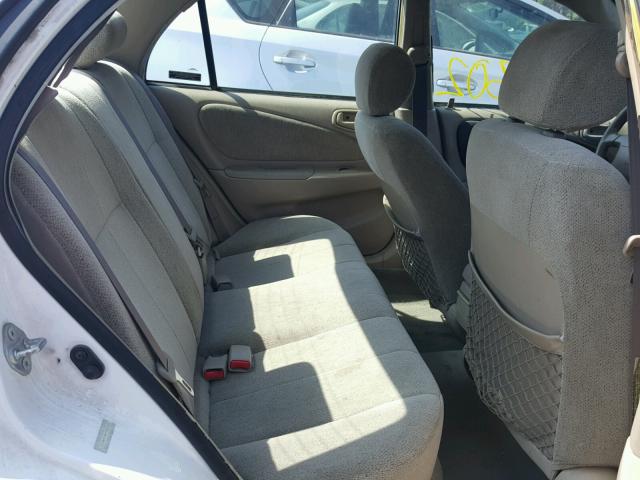 1Y1SK5288YZ421809 - 2000 CHEVROLET GEO PRIZM 白色 照片 6