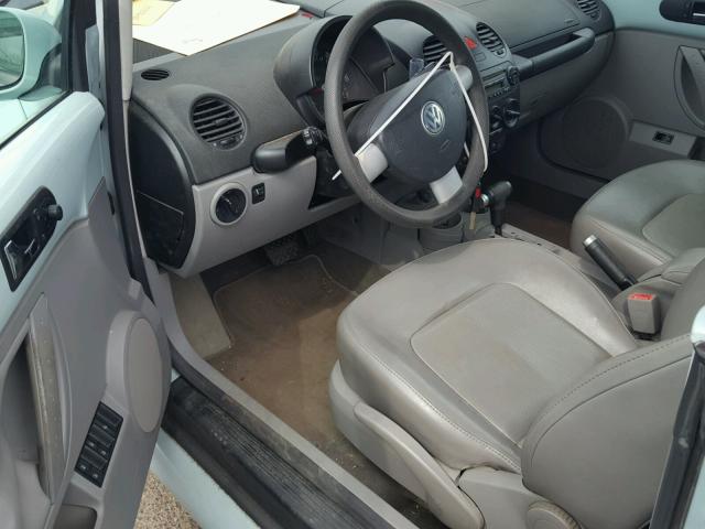 3VWCM31Y45M300312 - 2005 VOLKSWAGEN NEW BEETLE 蓝色 照片 9