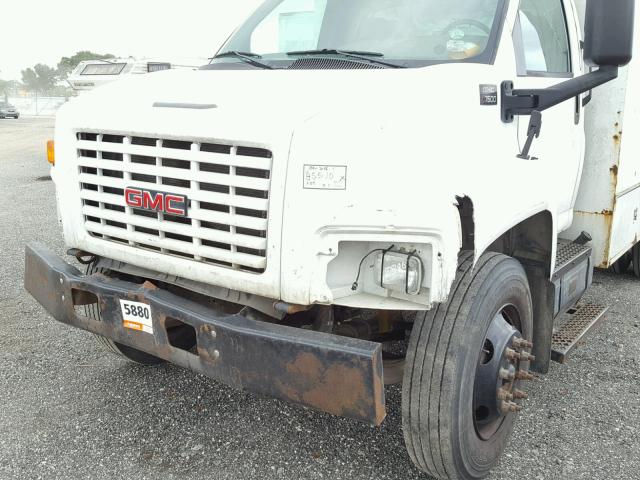 1GDJ6C1E85F533146 - 2005 GMC C6500 C6C0 WHITE photo 9