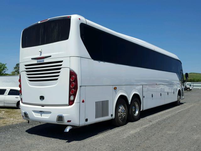 4UZFDGDV4FCGH9186 - 2015 FREIGHTLINER CHASSIS XB თეთრი ფოტო 4