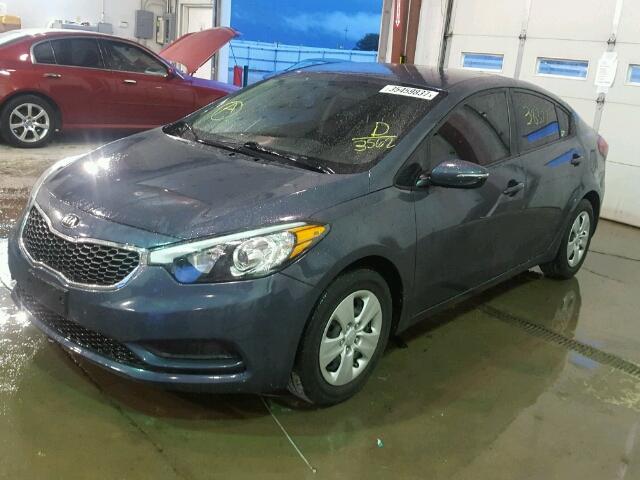 KNAFX4A6XF5323562 - 2015 KIA FORTE LX GRAY photo 2