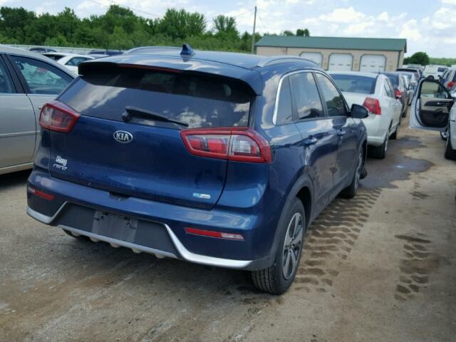 KNDCC3LC3H5047291 - 2017 KIA NIRO EX BLUE photo 4