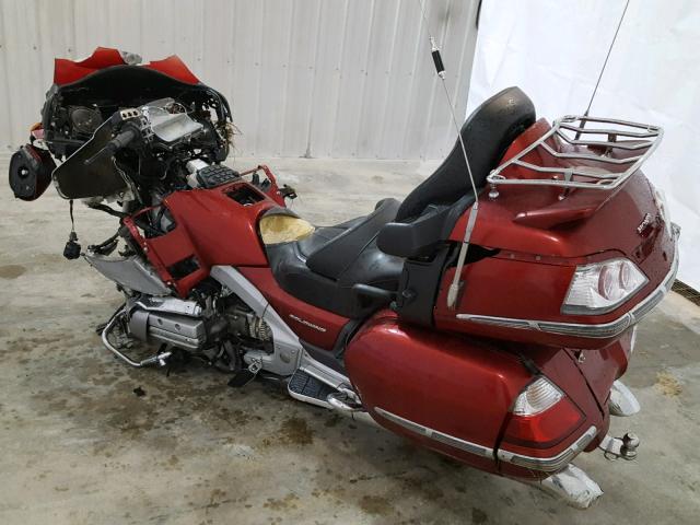 1HFSC47G8AA900110 - 2010 HONDA GL1800 RED photo 3