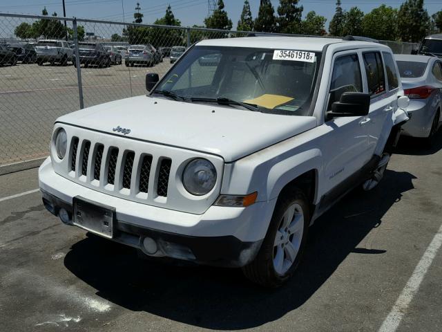 1C4NJPCB5ED843930 - 2014 JEEP PATRIOT LI WHITE photo 2