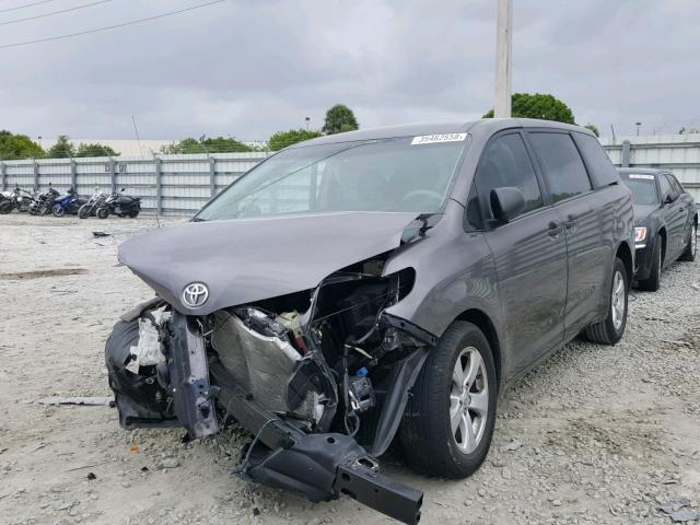 5TDZK3DC7DS317820 - 2013 TOYOTA SIENNA BAS GRAY photo 2