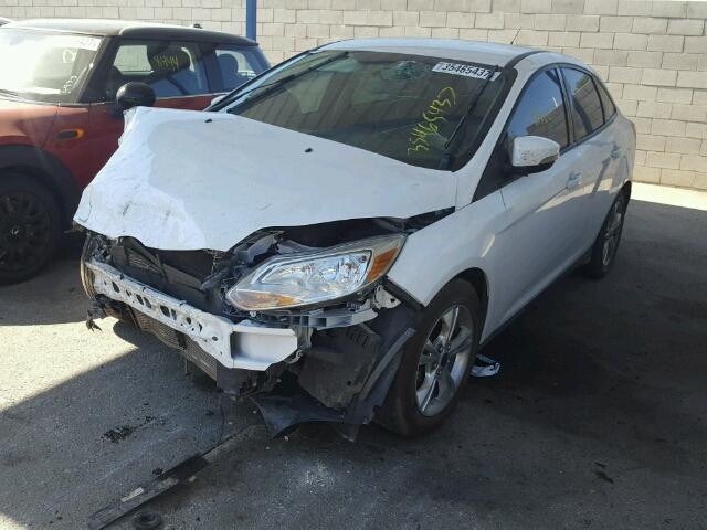 1FADP3F29EL254969 - 2014 FORD FOCUS SE WHITE photo 2