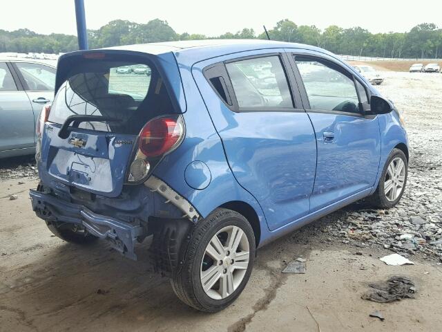 KL8CD6S9XDC541280 - 2013 CHEVROLET SPARK 1LT Синий фото 4