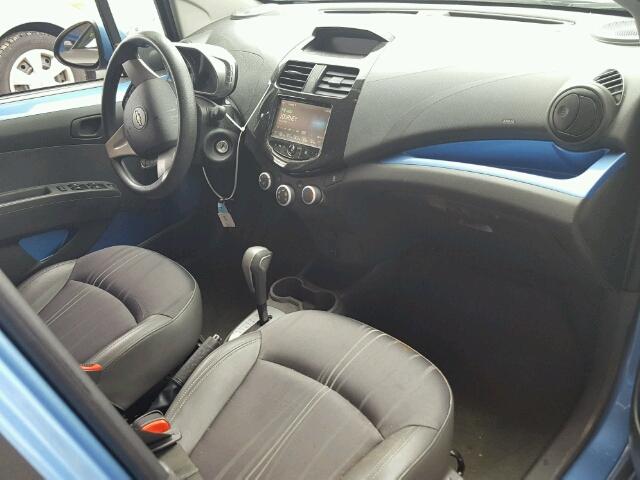 KL8CD6S9XDC541280 - 2013 CHEVROLET SPARK 1LT Синий фото 5