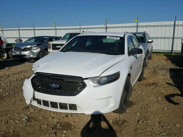 1FAHP2MT0FG157919 - 2015 FORD TAURUS POL WHITE photo 2