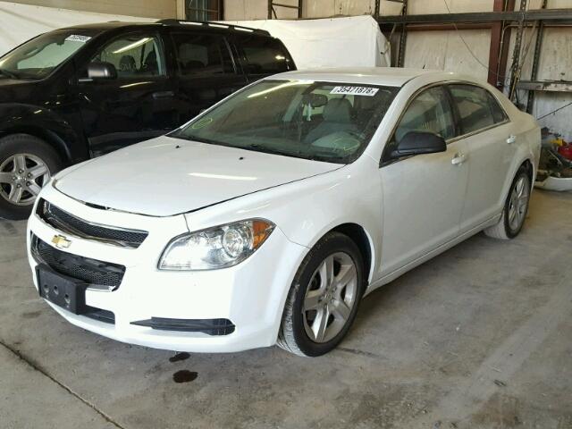 1G1ZB5E11BF181800 - 2011 CHEVROLET MALIBU LS WHITE photo 2