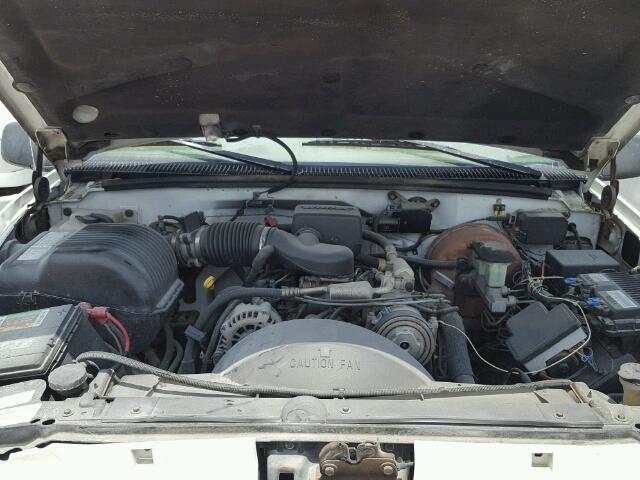 1GTGC29R1VE542155 - 1997 GMC SIERRA C25 WHITE photo 7