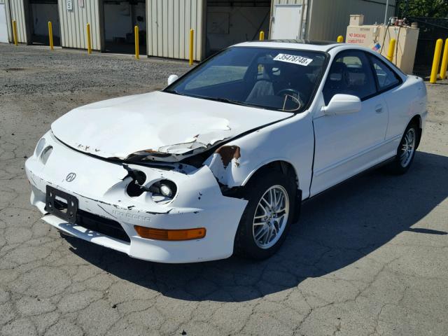 JH4DC4351YS006136 - 2000 ACURA INTEGRA LS WHITE photo 2