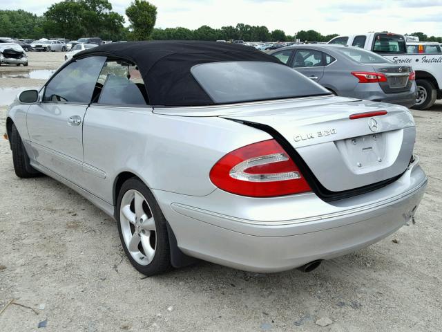 WDBTK65J05F140919 - 2005 MERCEDES-BENZ CLK 320 SILVER photo 3