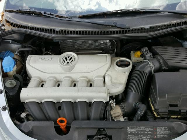 3VWRF31Y69M404309 - 2009 VOLKSWAGEN NEW BEETLE 蓝色 照片 7