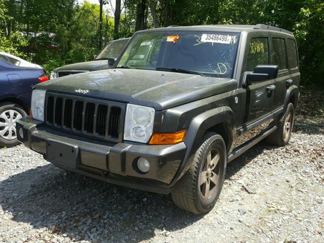 1J8HG48K16C156334 - 2006 JEEP COMMANDER GRAY photo 2