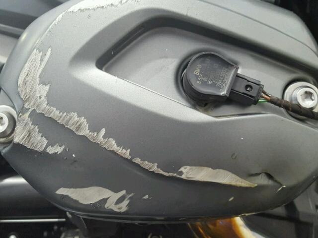 WB10A1105GZ670910 - 2016 BMW R1200 GS SILVER photo 9