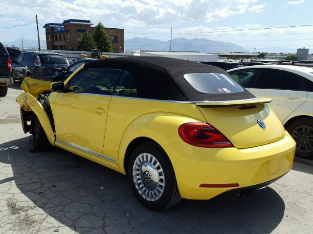 3VW517AT6FM811485 - 2015 VOLKSWAGEN BEETLE 1.8 YELLOW photo 3