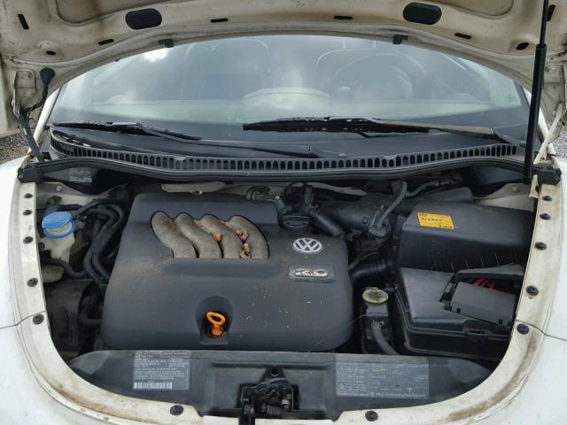 3VWCC21C5YM404779 - 2000 VOLKSWAGEN NEW BEETLE 白色 照片 7