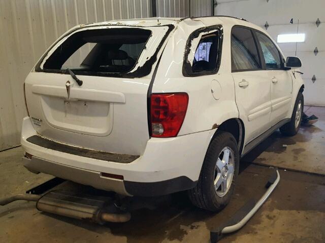 2CKDL63F066103164 - 2006 PONTIAC TORRENT WHITE photo 4