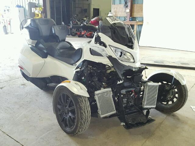 2BXNBDD25GV003776 - 2016 CAN-AM SPYDER ROA WHITE photo 1