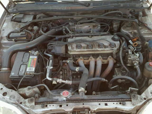 19UYA3241WL002334 - 1998 ACURA 2.3CL BEIGE photo 7