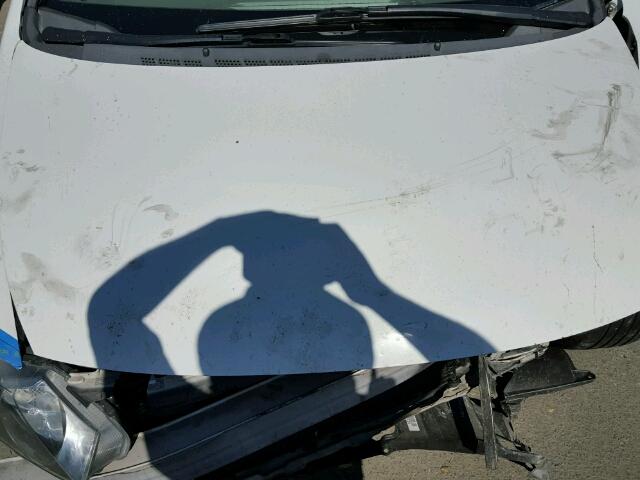 1HGFA16576L097769 - 2006 HONDA CIVIC LX Blanco foto 7