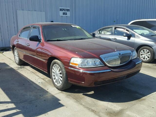 1LNHM82WX3Y662984 - 2003 LINCOLN TOWN CAR S BURGUNDY photo 1