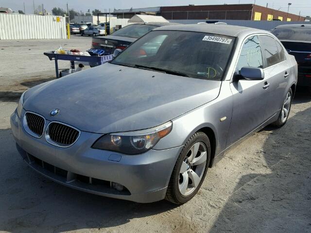 WBANE53567CW64000 - 2007 BMW 525 I GRAY photo 2