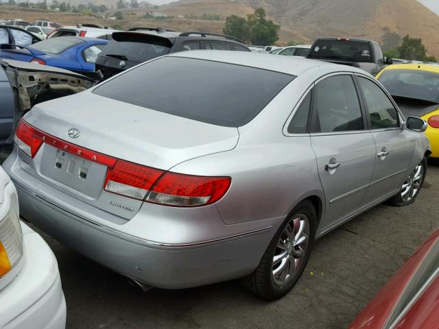 KMHFC46F07A154633 - 2007 HYUNDAI AZERA SE SILVER photo 4