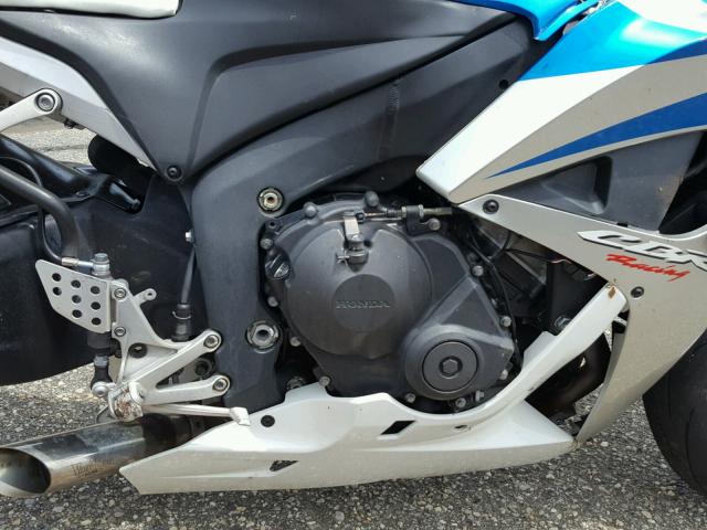 JH2PC40069K200788 - 2009 HONDA CBR600 RR BLUE photo 7