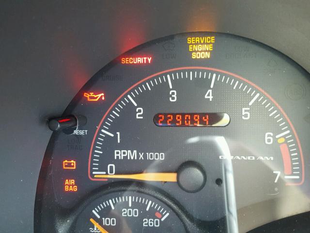 1G2NF52E74M589139 - 2004 PONTIAC GRAND AM S RED photo 8