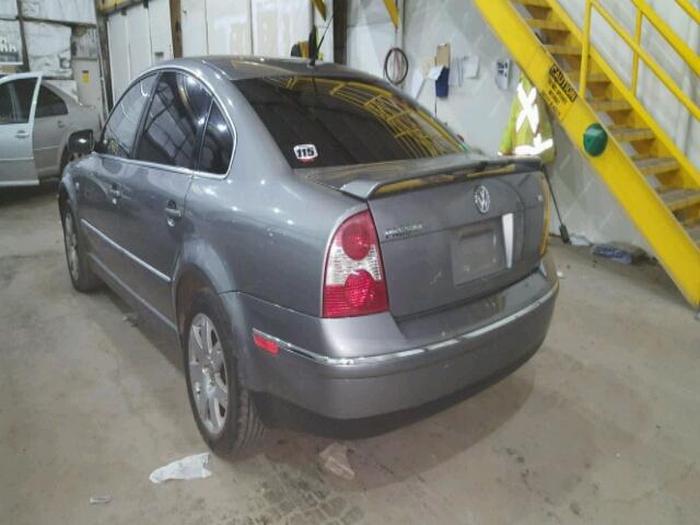 WVWRH63B72P072226 - 2002 VOLKSWAGEN PASSAT GRAY photo 3