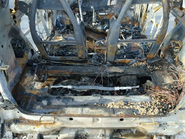 WMEEJ3BA8DK612534 - 2013 SMART FORTWO PUR BURN photo 6