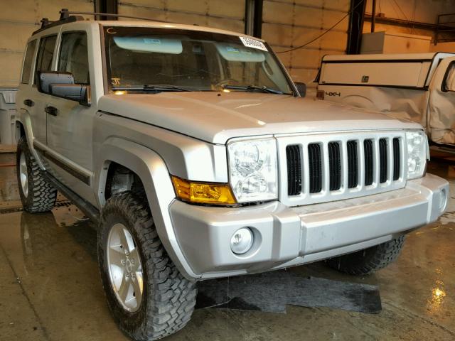 1J8HG48N26C157826 - 2006 JEEP COMMANDER SILVER photo 1
