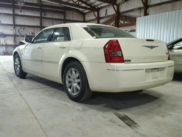 2C3LA53G38H141057 - 2008 CHRYSLER 300 TOURIN CREAM photo 3