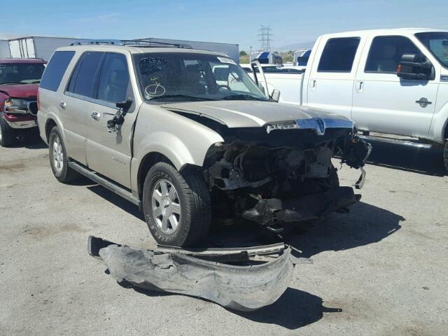 5LMFU27506LJ10588 - 2006 LINCOLN NAVIGATOR Gold Foto 1