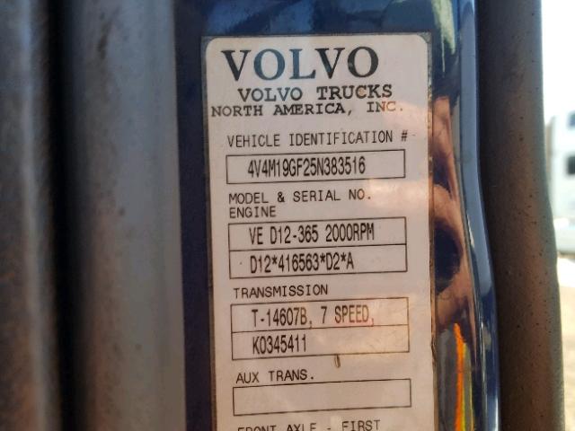 4V4M19GF25N383516 - 2005 VOLVO VN VNM BLUE photo 10