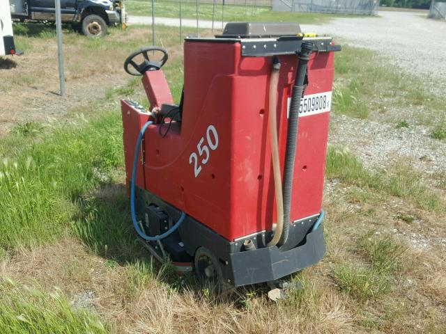49701 - 2000 ARNES SWEEPER RED photo 3