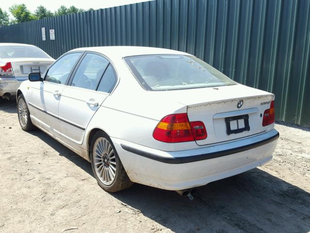 WBAEW53423PN31242 - 2003 BMW 330 XI WHITE photo 3